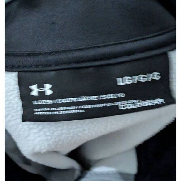 Under armor half zip sweater size large - Picture 2 of 3